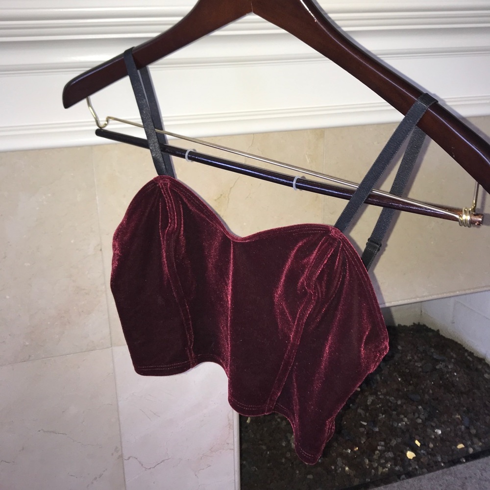 AMERICAN APPAREL crop top